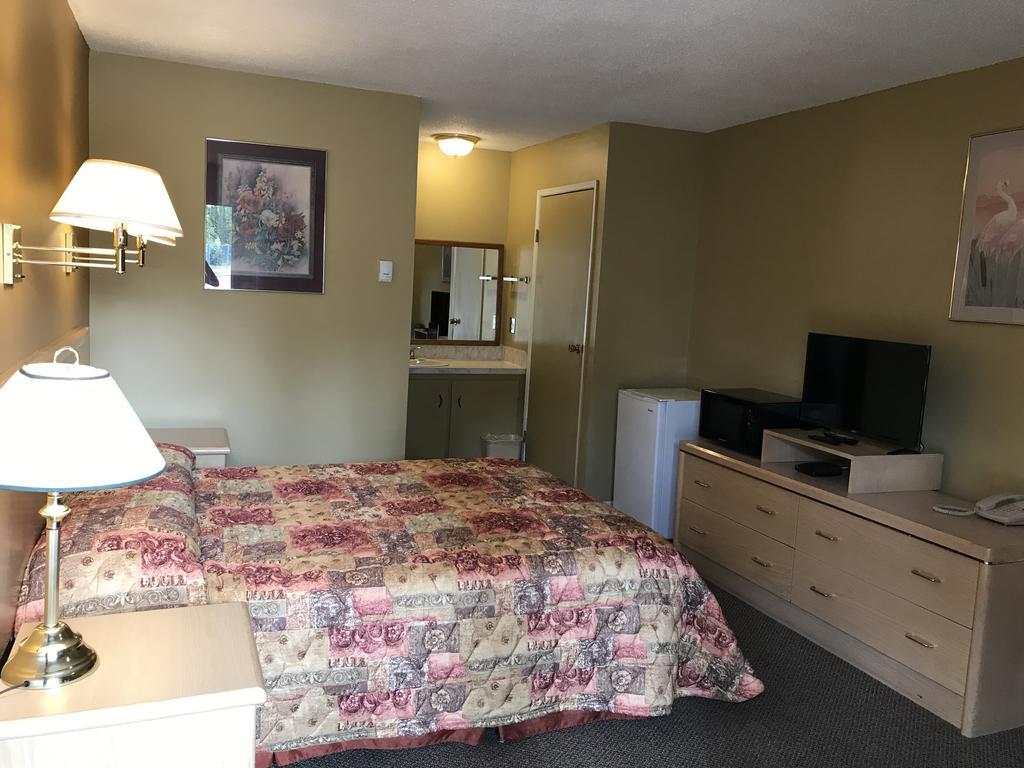 וורנון Polson Park Motel מראה חיצוני תמונה